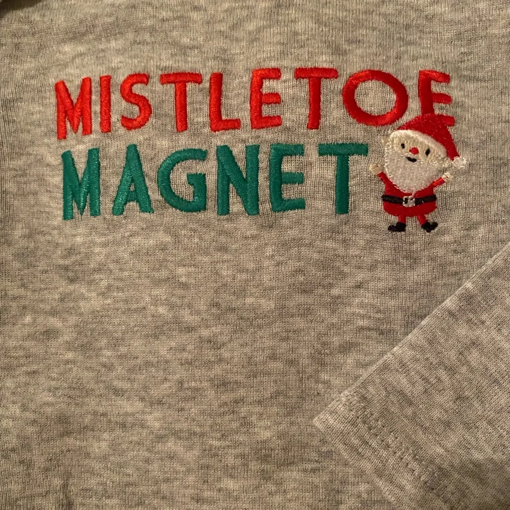 New Carter’s Christmas Outfit Mistletoe Magnet 3 months